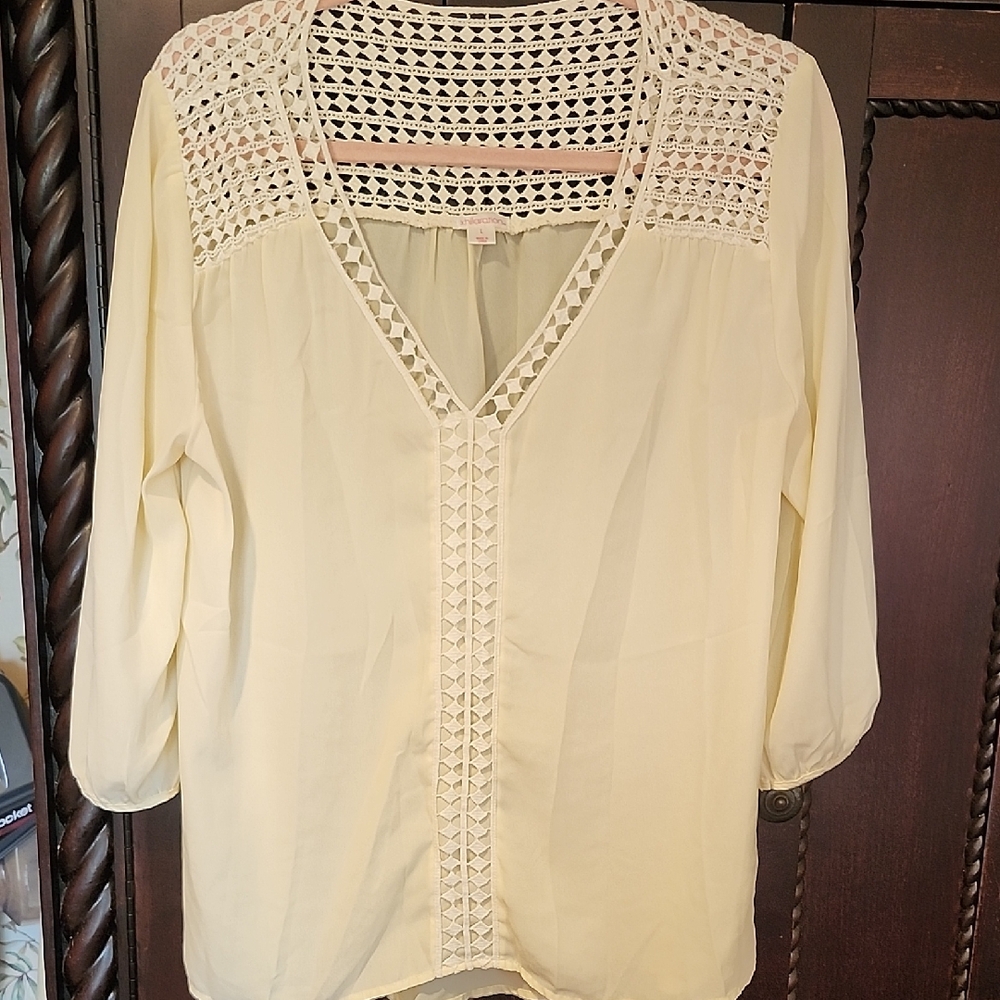 4/$20 Lace Trim V-Neck Blouse - Cream